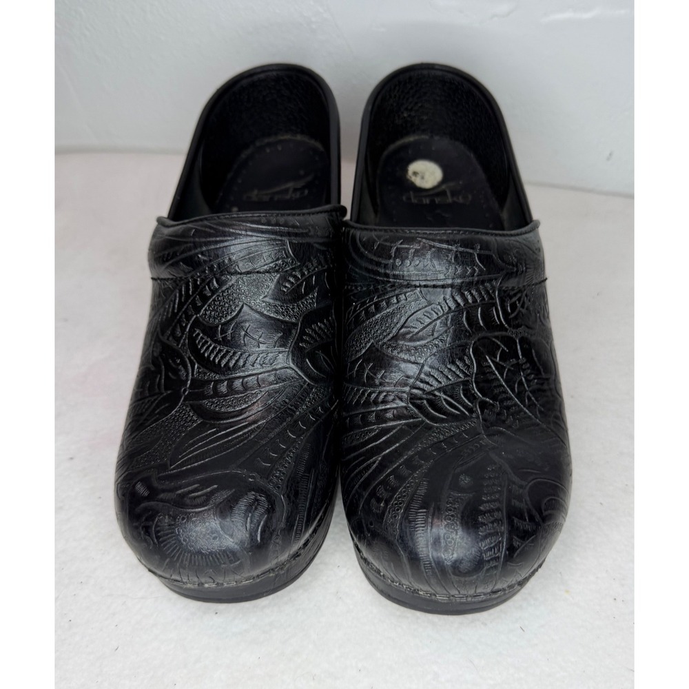 Dansko Professional Clogs Womens 37 Black Tooled‎ Floral Leather Slip Resistant